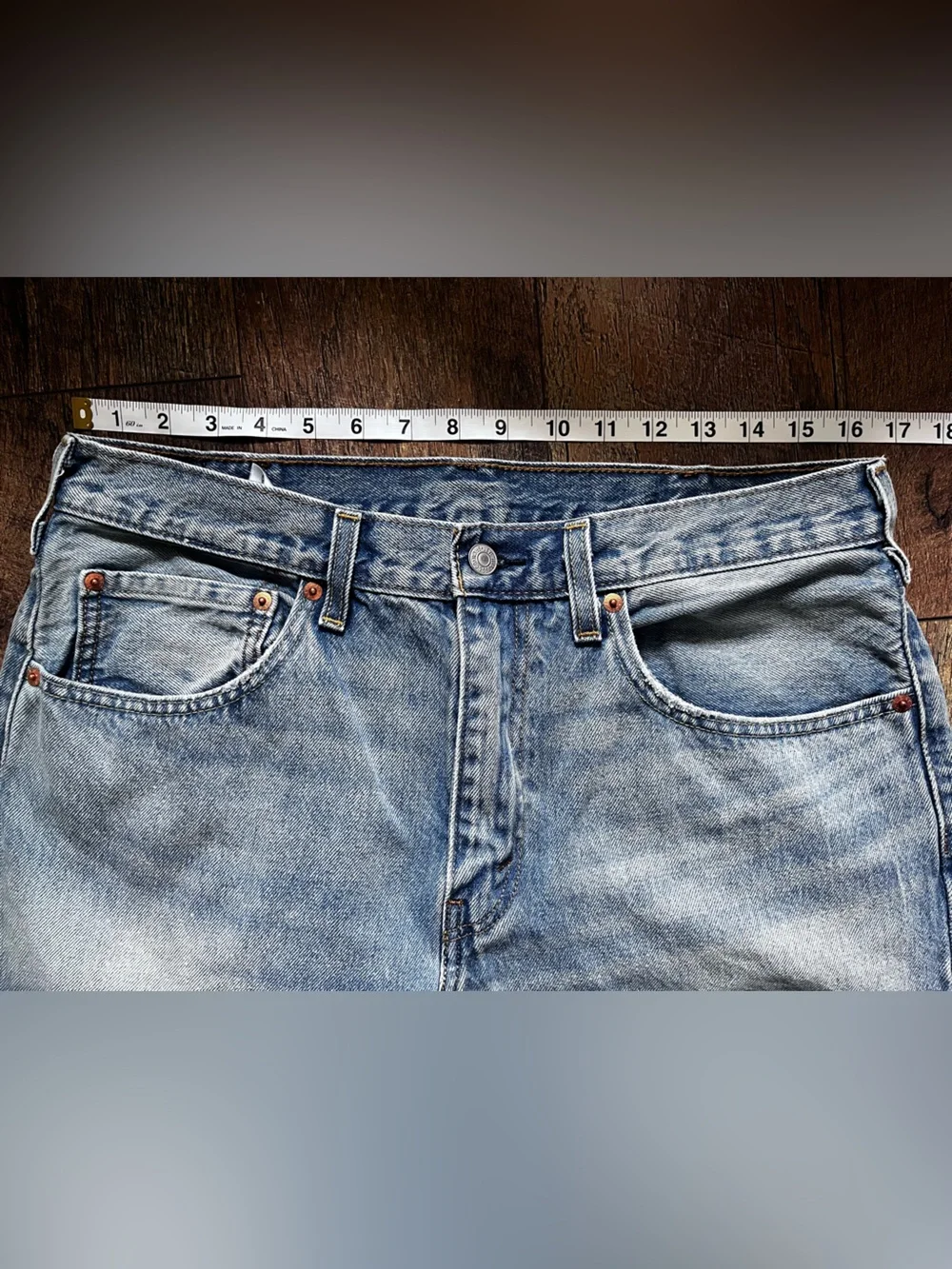 Levi’s 517 men’s bootcut Style # 005170225 jeans medium wash 34x32‎